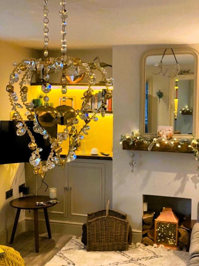 Beautiful Immaculate Aldeburgh Cottage, Sunny Outdoor Space, Free Parking - Easy Walk To Beach & Town 외부 사진