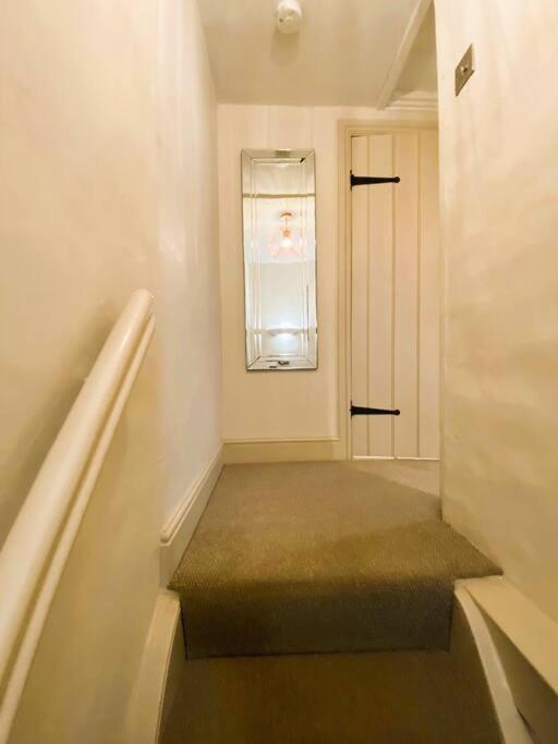 Beautiful Immaculate Aldeburgh Cottage, Sunny Outdoor Space, Free Parking - Easy Walk To Beach & Town 외부 사진