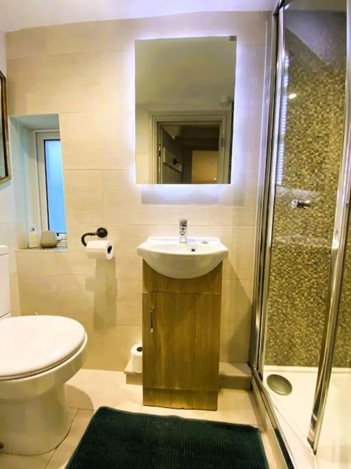Beautiful Immaculate Aldeburgh Cottage, Sunny Outdoor Space, Free Parking - Easy Walk To Beach & Town 외부 사진