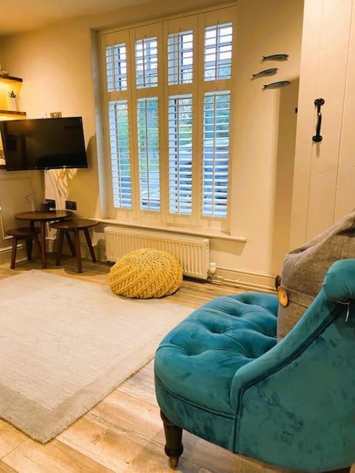 Beautiful Immaculate Aldeburgh Cottage, Sunny Outdoor Space, Free Parking - Easy Walk To Beach & Town 외부 사진