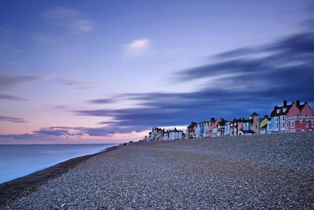 Beautiful Immaculate Aldeburgh Cottage, Sunny Outdoor Space, Free Parking - Easy Walk To Beach & Town 외부 사진